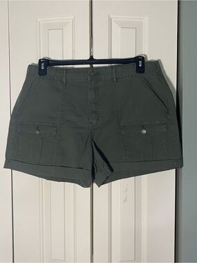 Women's Olive Green Utility Shorts Sz 16